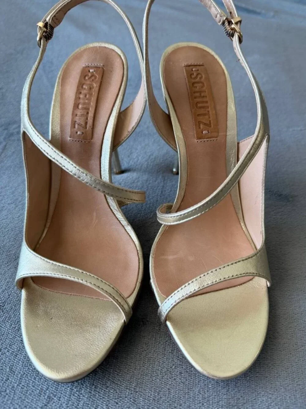 Schutz Women's Gold Sling Metallic 4" Heel Sandal/Shoes size 7B - Picture 2 of 12